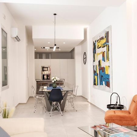 Pepoli Deluxe - Exclusive Apartment - Free Parking Trapani Exteriör bild