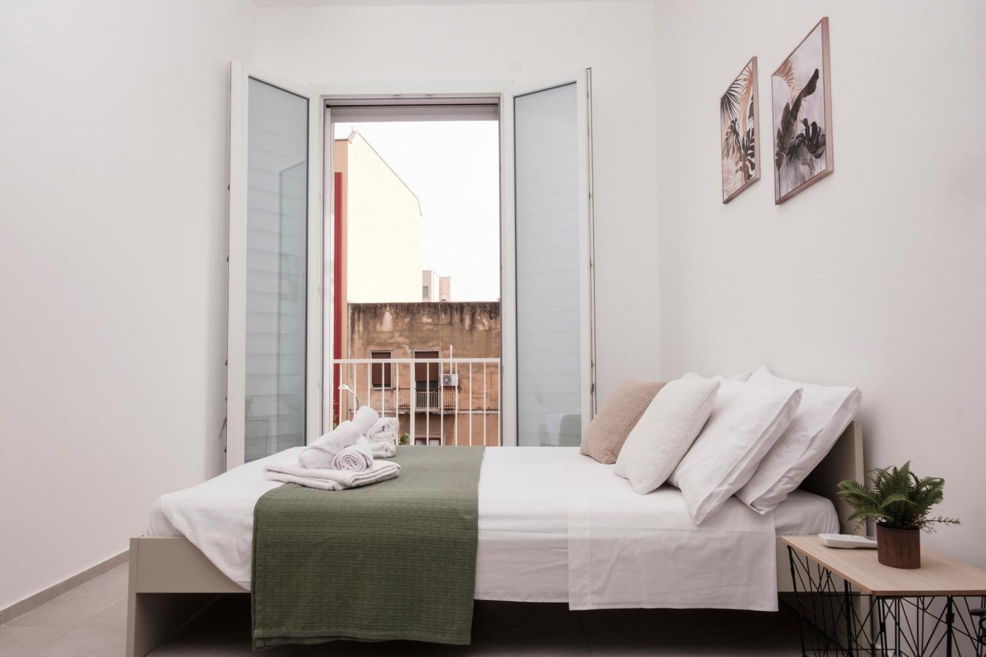 Pepoli Deluxe - Exclusive Apartment - Free Parking Trapani Exteriör bild