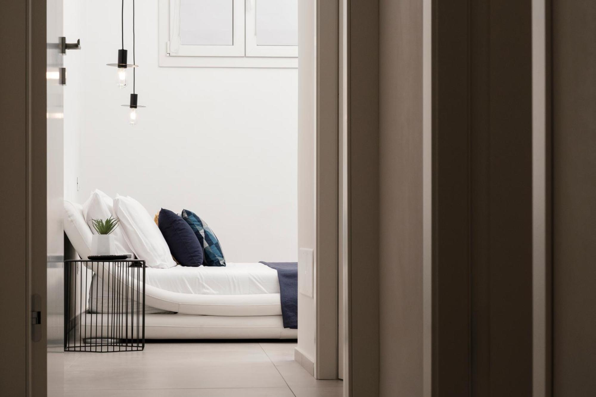 Pepoli Deluxe - Exclusive Apartment - Free Parking Trapani Exteriör bild